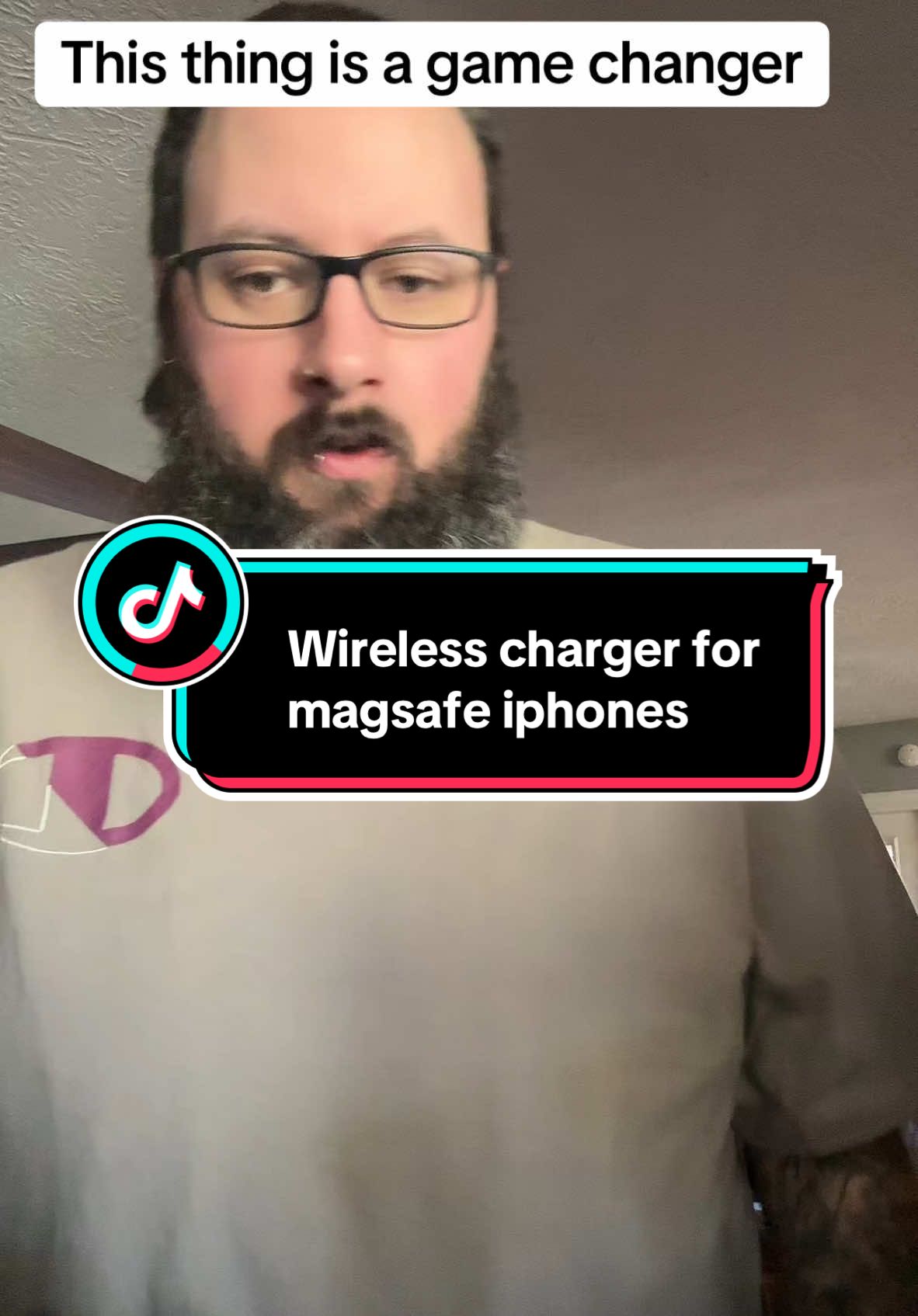 This 3-1 witeless charger is a game changer! Get one for $20 right now on sale. #fyp #fypシ゚viral #tiktokshopholidayhual #deals #apple #magsafe #wirelesscharger 