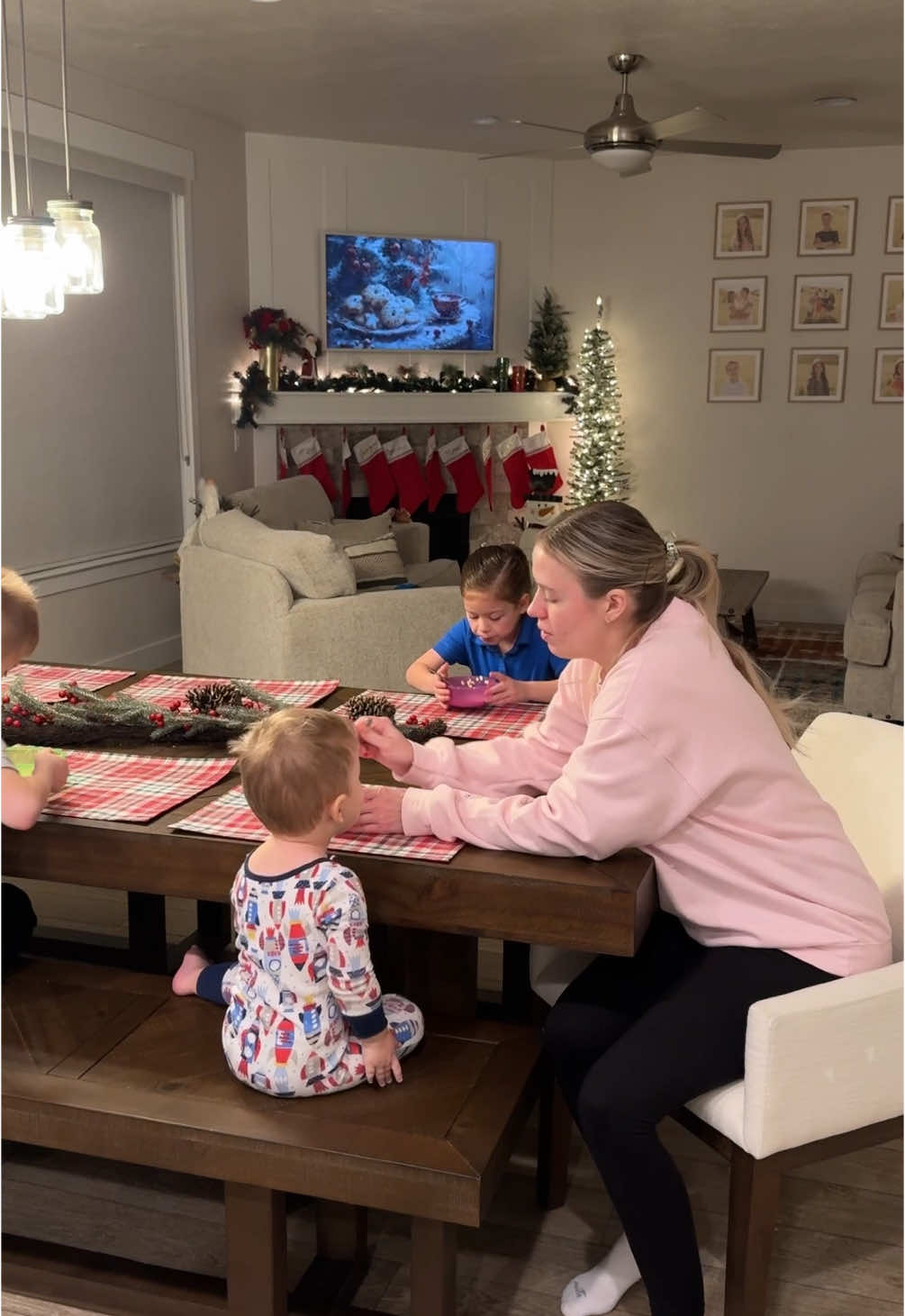 As we get closer to the holidays, I'm always looking for new ways to keep my kids motivated and on task! 😀  @Skylight Frame new Rewards feature, included in the Plus plan, could not have come at a better time! I’ve set it up so that my kids earn 1 star for every task they complete, and 3 stars for their chore tasks. That means if they finish their full checklist at the end of the day, they can earn up to 20 stars! ⭐ Once they reach 100 stars, they’ll earn $10. 💵🤑 With this new incentive system, I’m excited to teach them about smart spending and saving habits, while also rewarding their hard work and efforts! If you are looking for ways to keep your kids motivated while adding some fun to your routines, definitely check it out! Use code: LIV15 for 15% off the 15