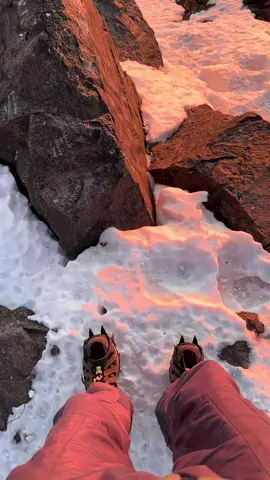 Sea of clouds 4167m @Moroccan Climbers   #toubkal #morocco #summit #rando #alpinisme #maroc #thenorthface #sport #vue #cloud #sunrise #moroccanclimber #climber 