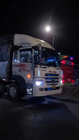 Cỡ này ko mê cũng uổng nha ae #xetaidep #huyndai #nghetaixe 