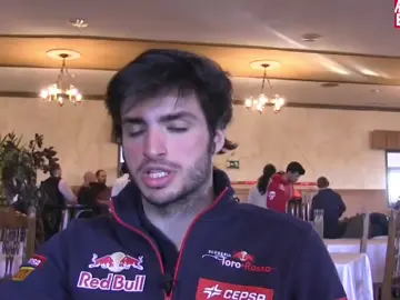 i adore that stupid cookie plushie from twitter ㅤ #carlossainz #tororosso #redbullracing #cs55 #f1 #williams #fyp #foryoupage #xyzbca  #carlossainzedit #formula1 