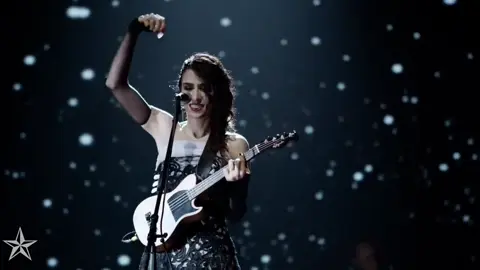 ignorem a qualidade😭😭 / infinito particular - marisa monte (verdade, uma ilusão) #infinitoparticular #marisamonte #mpb #musicapopularbrasileira #infinitoaomeuredor #fy #fyp #fypp 