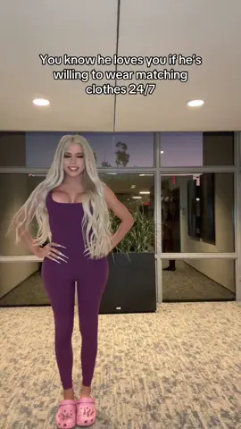 Who wore the bodysuit best?! 👀 #sketchcomedy #glowmode 