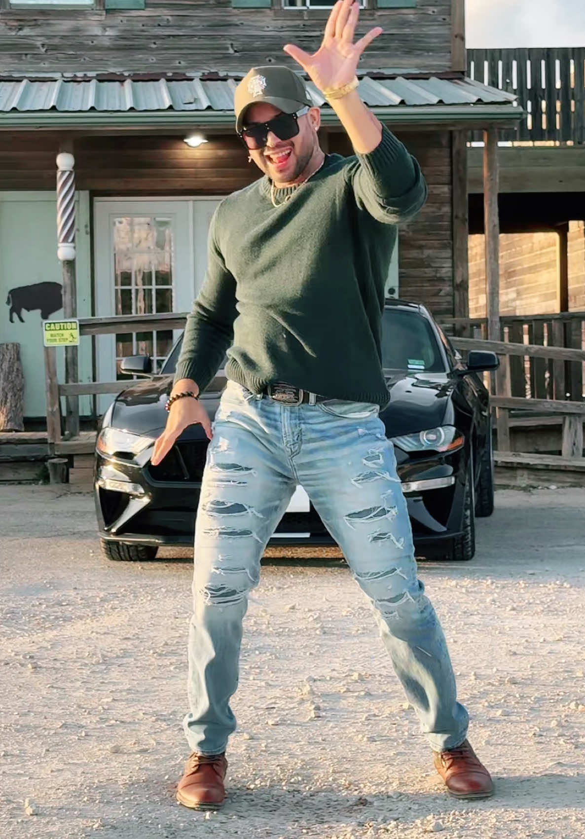 TRENDING DANCE BY TEXAS COWBOY 🇺🇸 #onthisday #fypシ #kanerogal #kiligpamore #duetwithme #trendingnow #trending #vloggerlifestyle #kingofchestbang #danceawesome #dancechallege #rogalbrothers #kanerogalreels #tiktokpinoy #trendingdance #fyp 