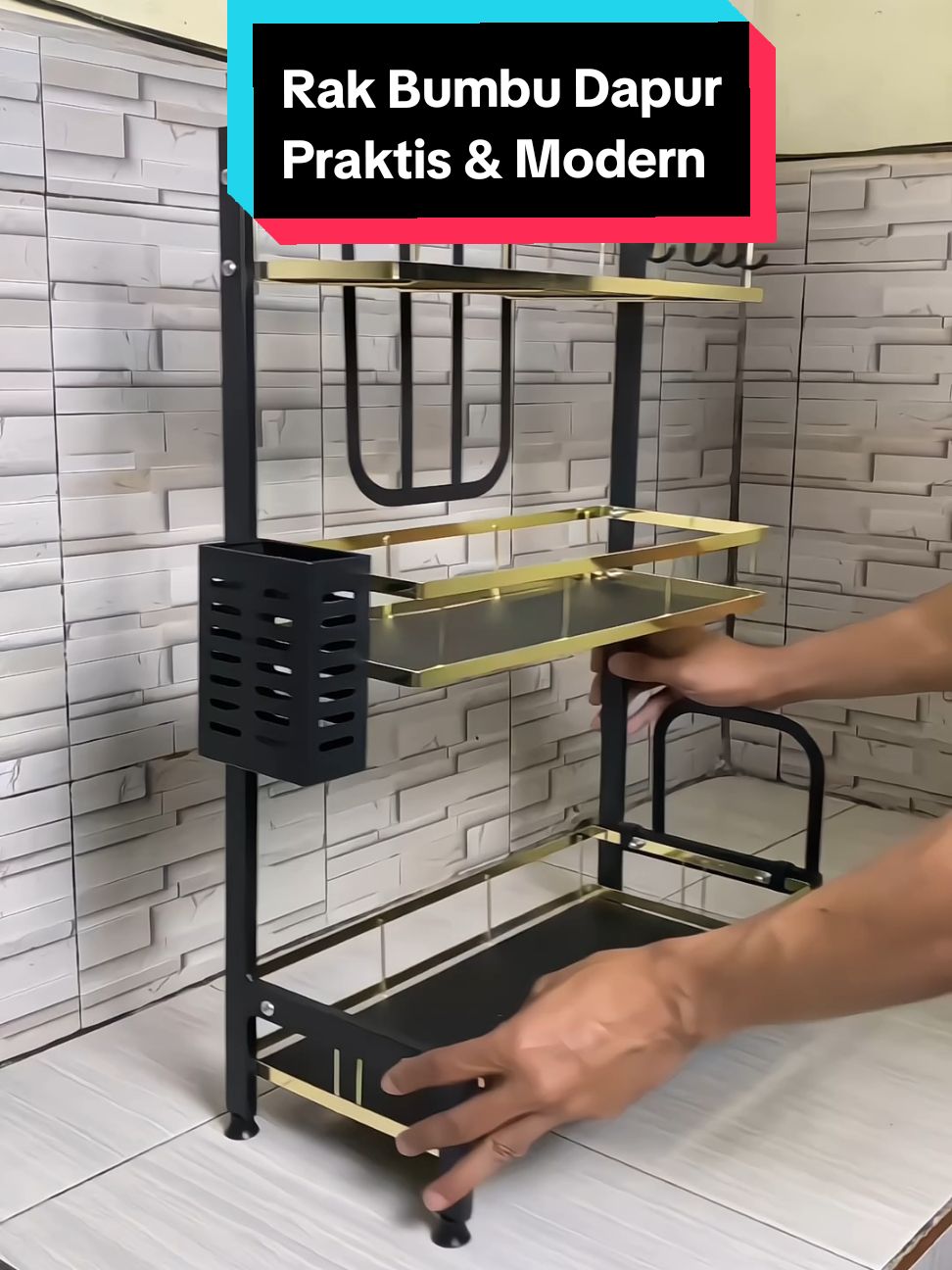 Dapur berantakan bumbu berserakan? pakai rak bumbu dapur ini #rakbumbudapur #rakbumbu #rakbumbuserbaguna #perabotanrumahtangga #perabotandapur #cuantanpabatas 