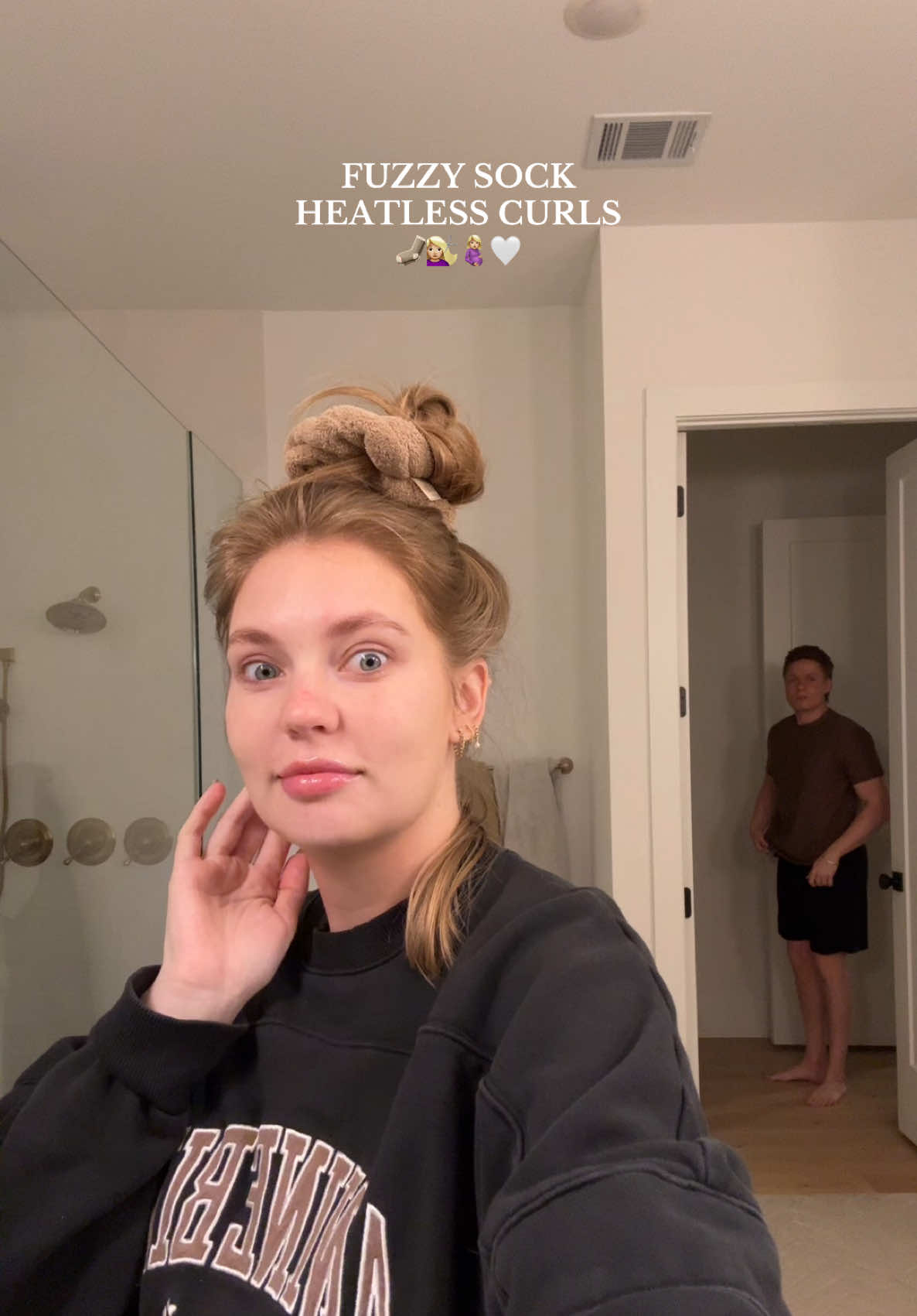 Lets see how these turn out 🫢 #fuzzysockheatlesscurls #heatlesscurls #fyphairtutorial #fypheatlesscurls #sockcurls 