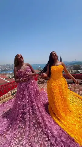 𝓣𝓻𝓪𝓿𝓮𝓵 𝓣𝓾𝓮𝓼𝓭𝓪𝓨 𝓣𝓲𝓹𝓼 (SAVE + SHARE)⏩ 📍Istanbul Turkey 🇹🇷 Posted by featured Traveler: @coitraveler  My flying dress photoshoot experience in istanbul was beautiful, but learn from my mistakes 🫶🏾 Quick Details: 🕒 Shoot Specifics: - Duration: 60-75 minutes - Cost: $100 - $300 (varies by dress style and quantity) - Best Seasons: April-June, September-November 📸More Tips for Your Perfect Shoot 1. Dress Selection:  - Choose lightweight, flowing fabrics  - Select bold colors that pop against backgrounds  - Consider multiple dress options (I chose the wrong dress and I did not like it in my pictures because do you see those cup sizes?? By the time I got the dress on after 15min, it was too late to choose something else- so learn from me).  2. Prime Locations:  - Sultanahmet (Blue Mosque area)  - Cappadocia’s unique landscapes  - Bosphorus shoreline  - Topkapi Palace gardens 3. Preparation Essentials:  - Wear comfortable undergarments  - Bring touch-up makeup  - Stay hydrated  - Practice poses beforehand 💡 Pro Tip: Book your photoshoot 2-3 months in advance to secure your preferred date and location! Follow @cocoabrowntravels  for Dope travel content every day!🔥🛩🏝 Tag a friend!⬅️ 📍Follow 👉🏾👉🏾👉🏾@cocoabrowntravels  @cocoabrowntravels  @cocoabrown77  #cocoabrowntravels✨  #cocoabrowntravels #blackownedbusinesses #travelblogger #blackexperience #traveltiptuesday #blackmotivation  #budgettravel  #traveltuesday #traveltuesdays  #FlyingDress #IstanbulPhotography #TravelTurkey #LuxuryTravel #coitraveler #travelblogger #travelgirl #travelmore #travelplanning #grouptrip #cheap #budgettracker #budgettravel #trendingsongs #istanbul🇹🇷 #istanbul #turkey #türkey🇹🇷 