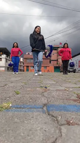 Empezamos con los tik toks navideños, amamos la Navidad con Blue Sky! 💙🦋✨️🎄#navidad #navidadentiktok #coreografía #quito_ecuador🇪🇨 #quito #ecuador #bastobluesky #bastoneras #parati #viral_video #sigueme #azulyblanco #azulyplateado #fyp #baston #bluesky #navidad2024 #bastobluesky 