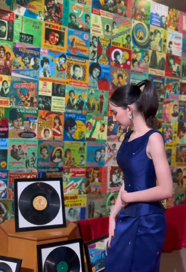 ចង់ឆ្លងទៅទស្សវត្សទី៦០                     #1960s #1960sfashion #1960smusic #khmerfashion #khmertrending #khmertraditional #cambodia 