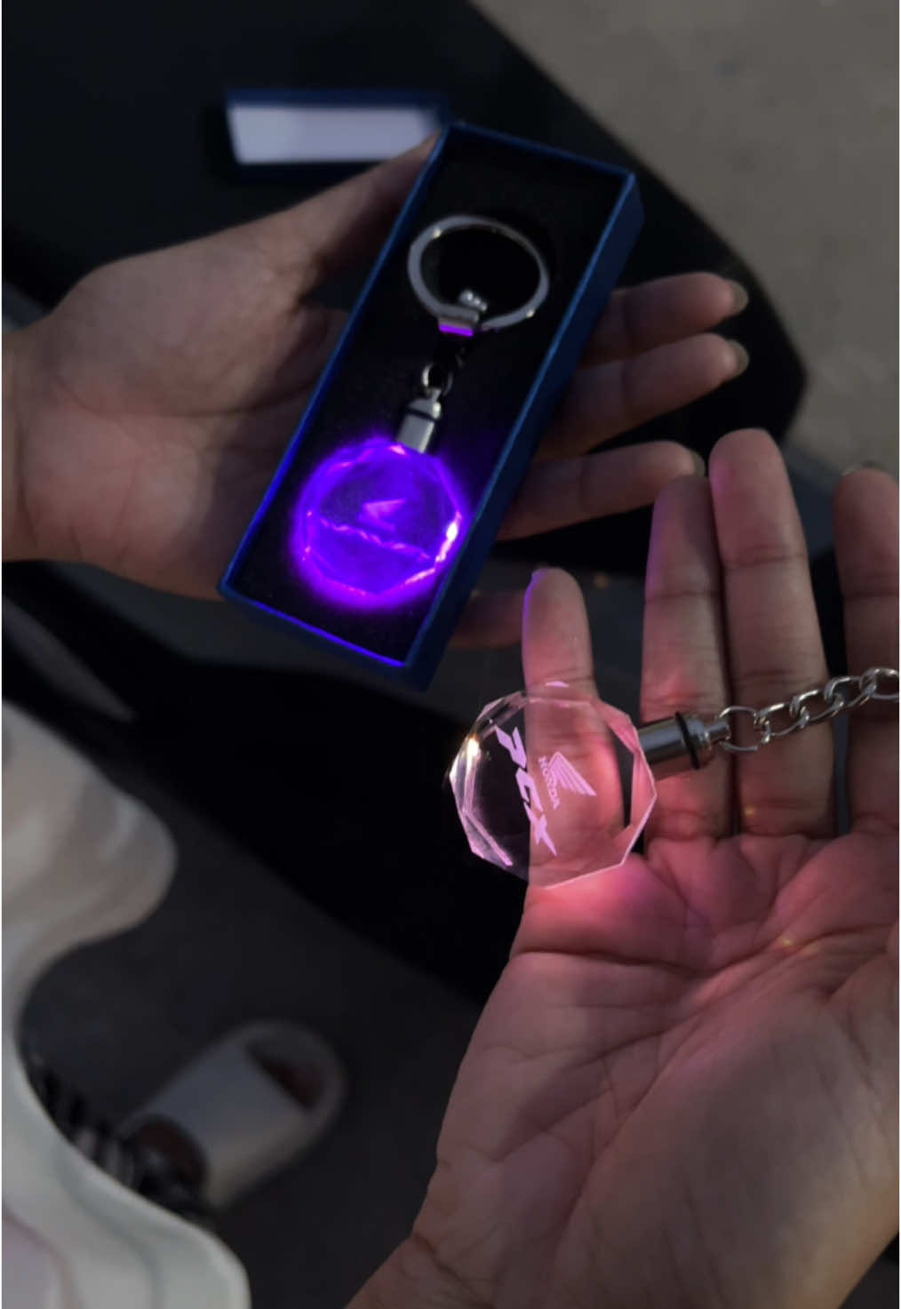 พวกกุญแจมีไฟ เท่ๆครับ #พวงกุญแจมีไฟ #พวงกุญแจ #พวงกุญแจคริสตัล #พวงกุญแจpcx160 #pcx160 