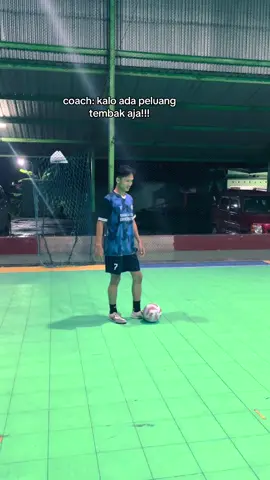 tembak gak nih coach?🗿 #futsal #futsalindonesia #pfl #lagugalau #alghazali 