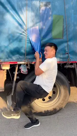 Perbaikan Kencang Penutup Truk dengan Lem Pita, Tahan Aus dan Kuat, Tahan Suhu Tinggi dan Rendah, Tahan Air dan Sinar Matahari, Dengan Daya Rekat yang Kuat!#terpal#tapetenda#Barangbarangpraktisyangbagus#Perkakasbesi#Alatpraktisberkinerjatinggi#Tapeantiair#foryou#fyp#tipsfyp#tipsfypforyourpageoffcial