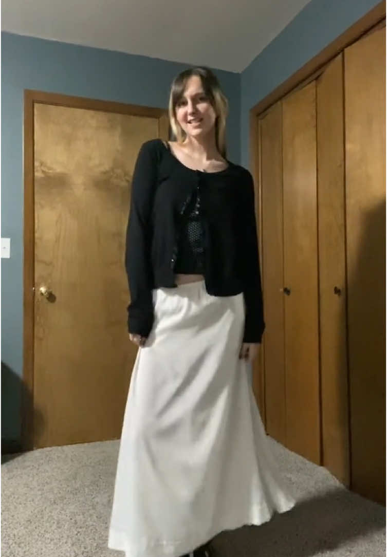 cosmo fit 🎀 #cosmetology #fitcheck #cosmetologyschool #fyp #viralvideo #outfitinspo #outfitideas #foryoupage 