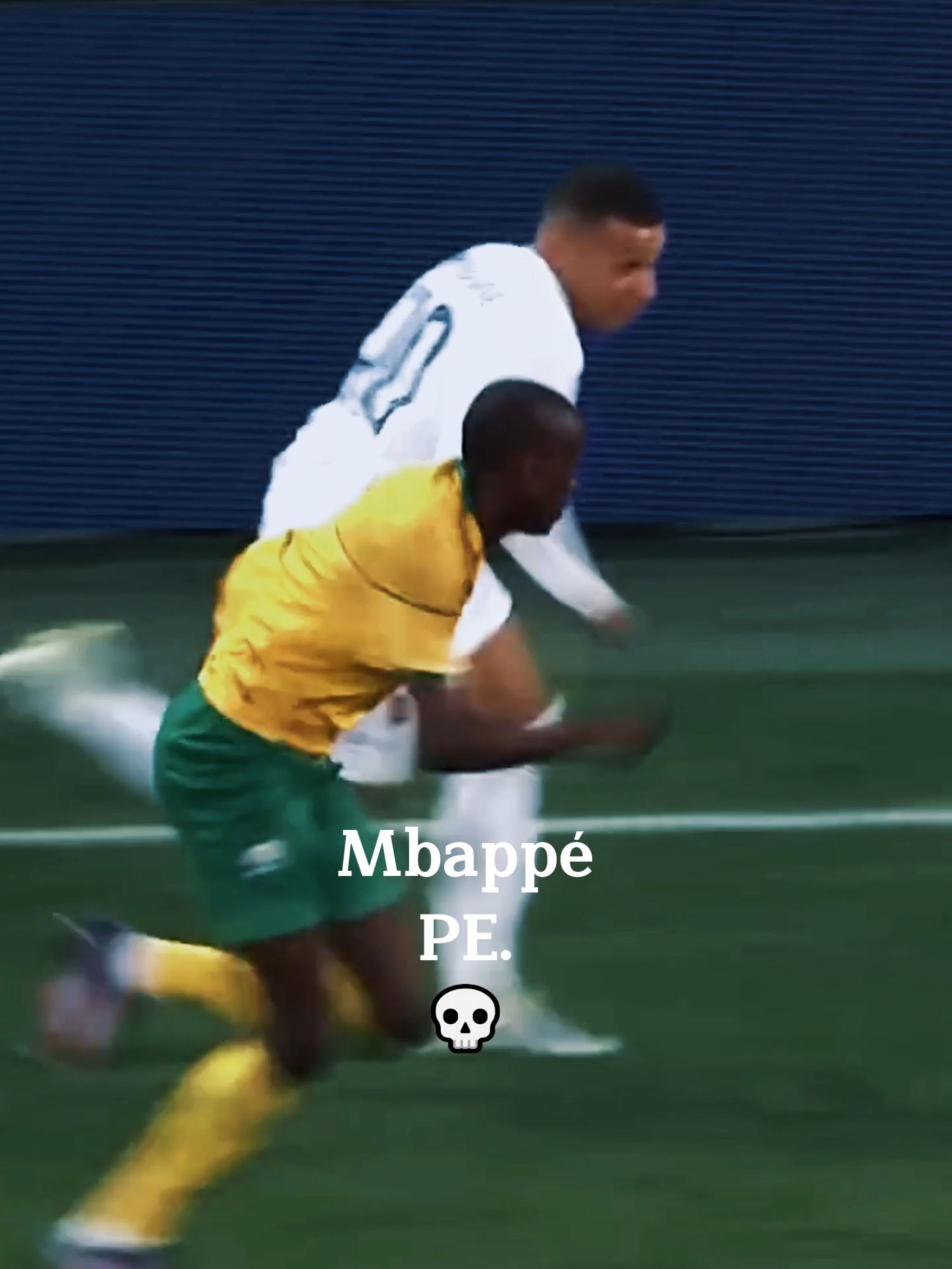 +1000000 Speed💀. #futebol #footballtiktok #fyp #skills #viral_video #mbappe #edit #realmadrid