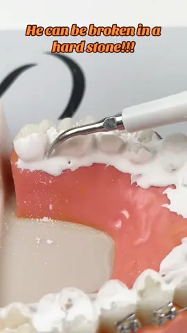 He can be broken in a hard stone!!!#UK #fyp #foru #tiktokmademebuyit #soptlight #good #tiktokshop #wirelesscharger 