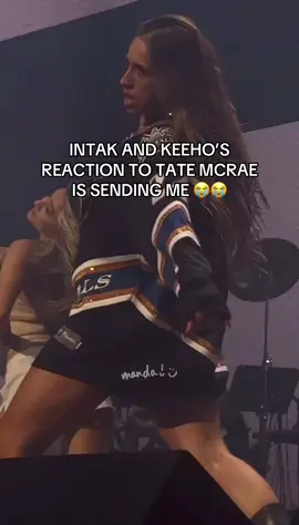 caught in literal 4k 😭  (vc: @/taeyangchip on X!!) #p1harmony #piwon #p1won #p1ece #p1h #tatemcrae #intak #keeho #jingleball #jingleball2024 #kpop #p1harmonykeeho #p1harmonyintak 