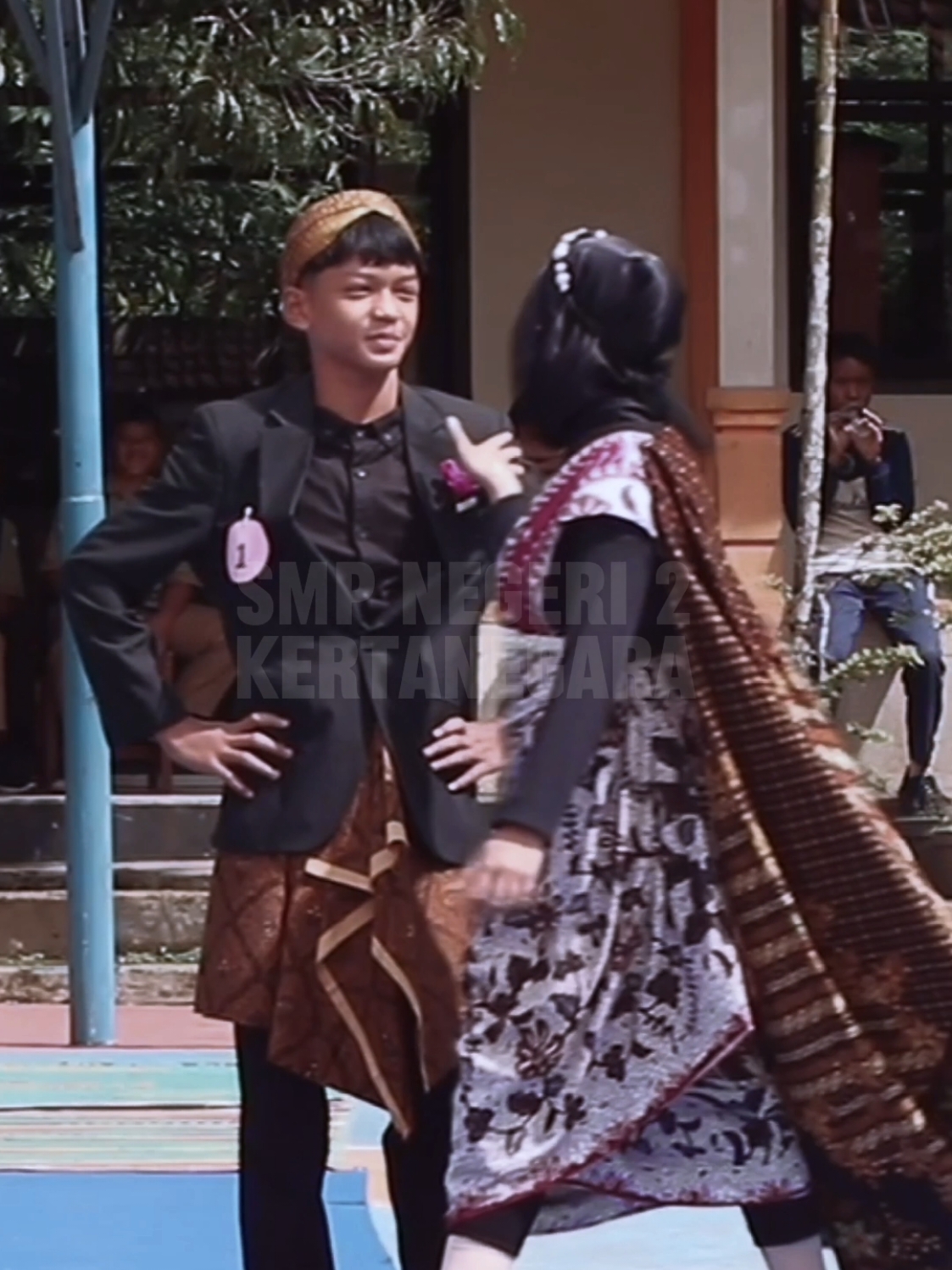 Gakk kuaaatt 🫣 #fyp #fypシ #classmeeting #fashionshow #fashionshowbatik #batik 