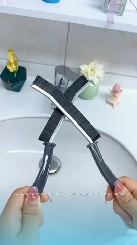 Bàn chải cọ rửa khe rãnh nhỏ tiện lợi, linh hoạt và dễ sử dụng #banchaikhegoc #giadungtienich #giadungtienloi #xuhuong #fyp #viral #xuhuongtiktok #muataitiktokshop 