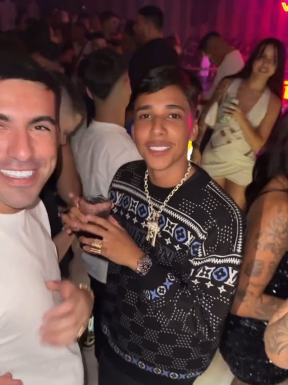 #ninoabravanel #fyp #fouryou #viral #explore #viraliza 