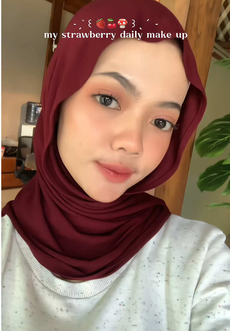 make up favorit buat sehari hari #makeup #makeuptutorial #eyeshadow #eyeshadowtutorial #eyeshadowlook #dailymakeuplook #esqa #esqaddict #fyp 
