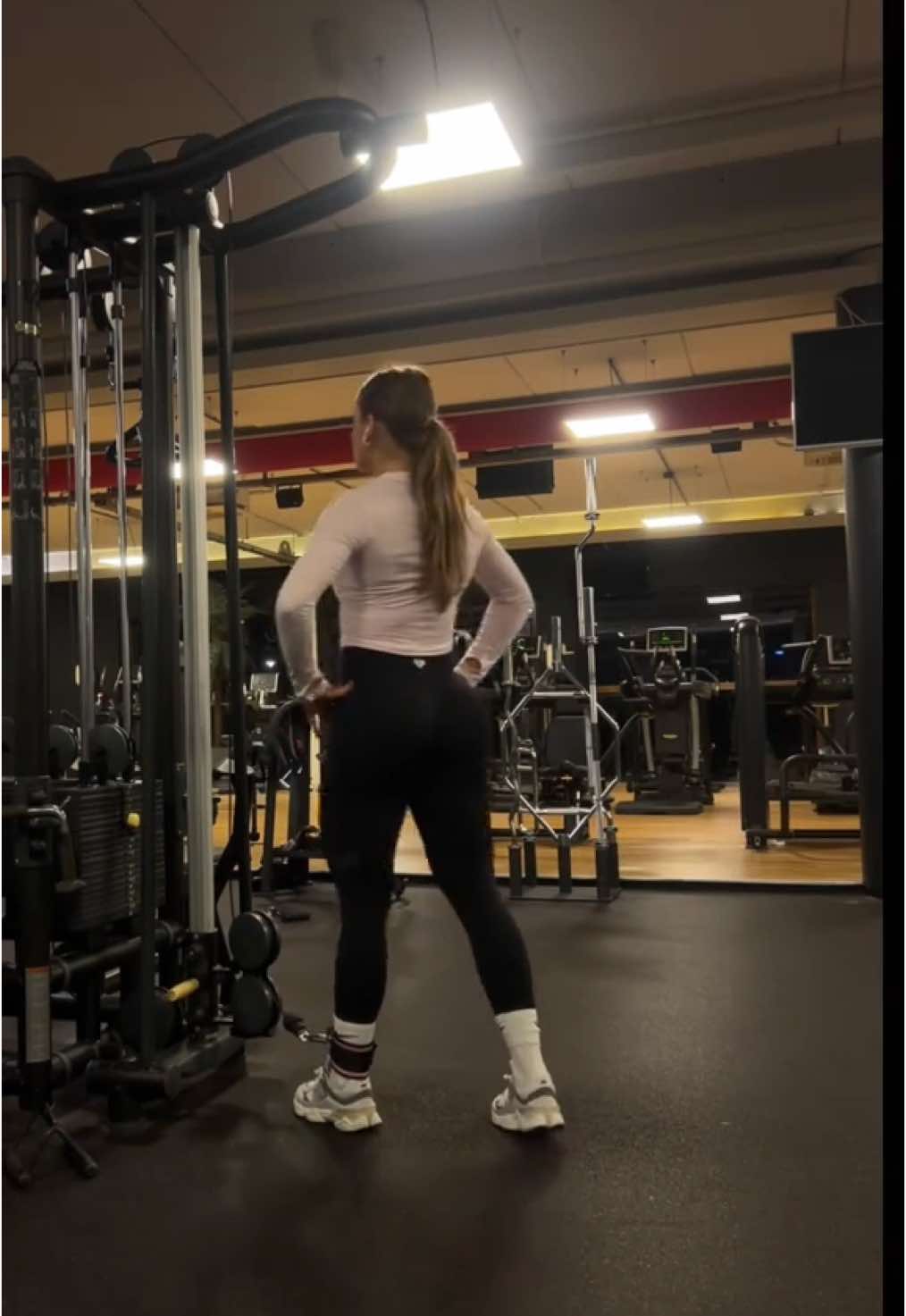 Train glutes with me 🩷💅🏽#glutesworkout #glutes #Fitness #motivation #trainhard #gymgirl #GymTok #girlswholift #gymfit #fyp #foryou #foryoupage #viral #workout #gymobsessed #GymLife #gym 