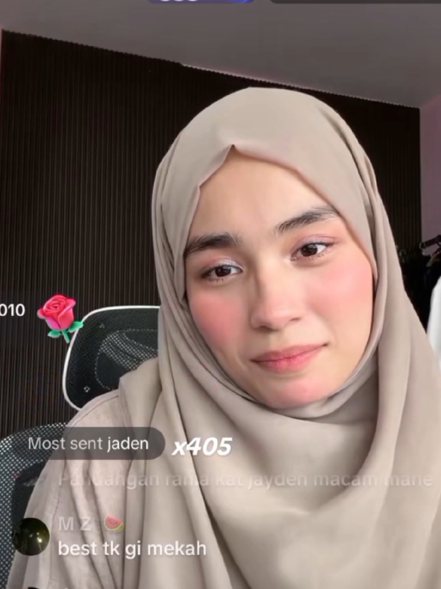 live Rania 😆🤏🏻 #CapCut #rania #jadenbahtera @pecelele @˚ ༘♡ ⋆｡˚ rania ˚ ༘♡ ⋆｡˚ 