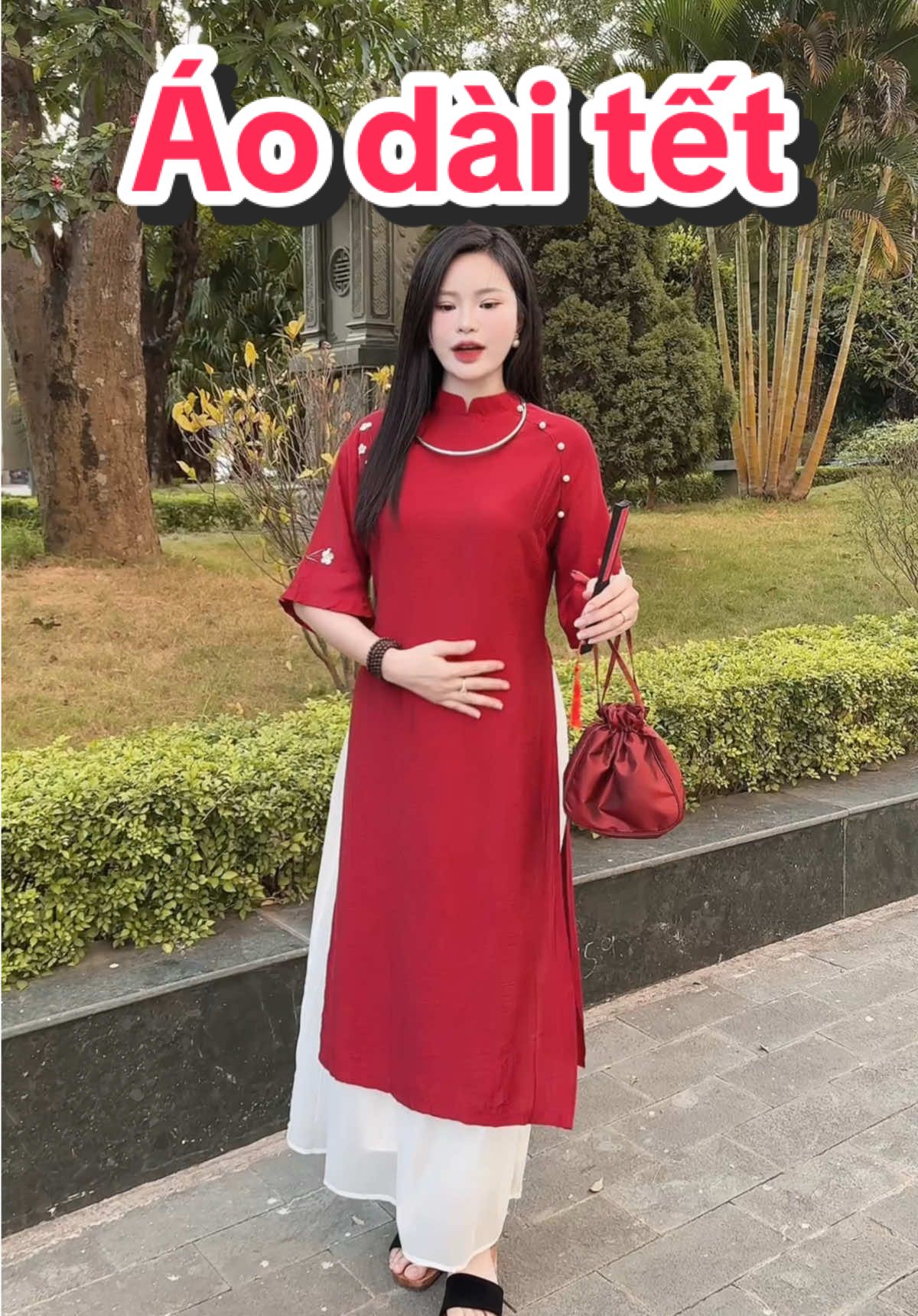 Trả lời @Thùy Liên Review Áo Dài Thêu Hoa Đính Cúc Ngọc #champhan #champhanreview #châmphan #review #áodaivietnam #aodai #aodaitet 