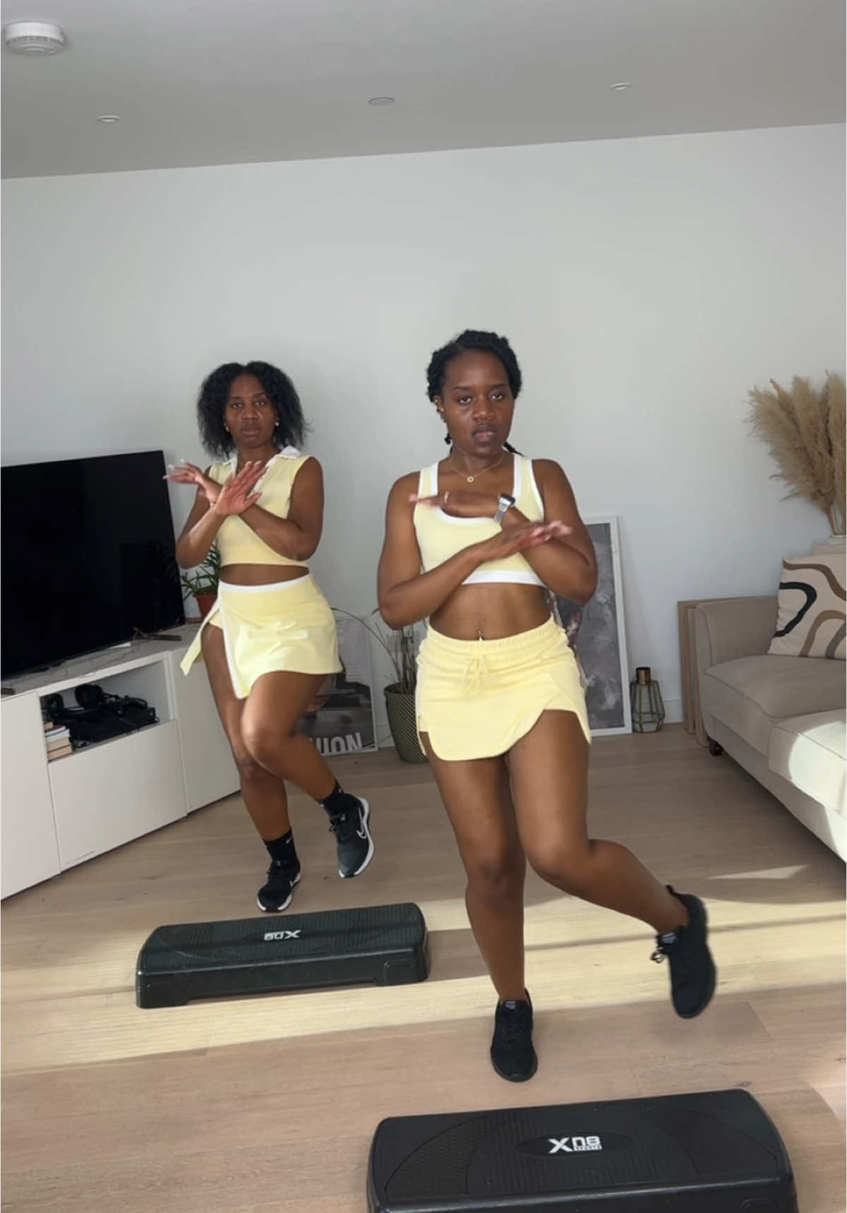 We working out …everyday…. Create that routine now….. dont wait for the new year🩷💛💃🏽💃🏽 . . . . . #bouyon #soca #socadance #dancechallenges #socatiktok #socastep #westindiantiktok #vincy #luciantiktoker🇱🇨 #vincytiktokers🇻🇨🇻🇨 #trini 