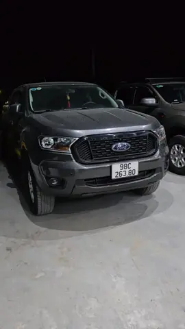 còn nhiều và cũng cần mua rất nhiều để phục vụ các bác du xuân