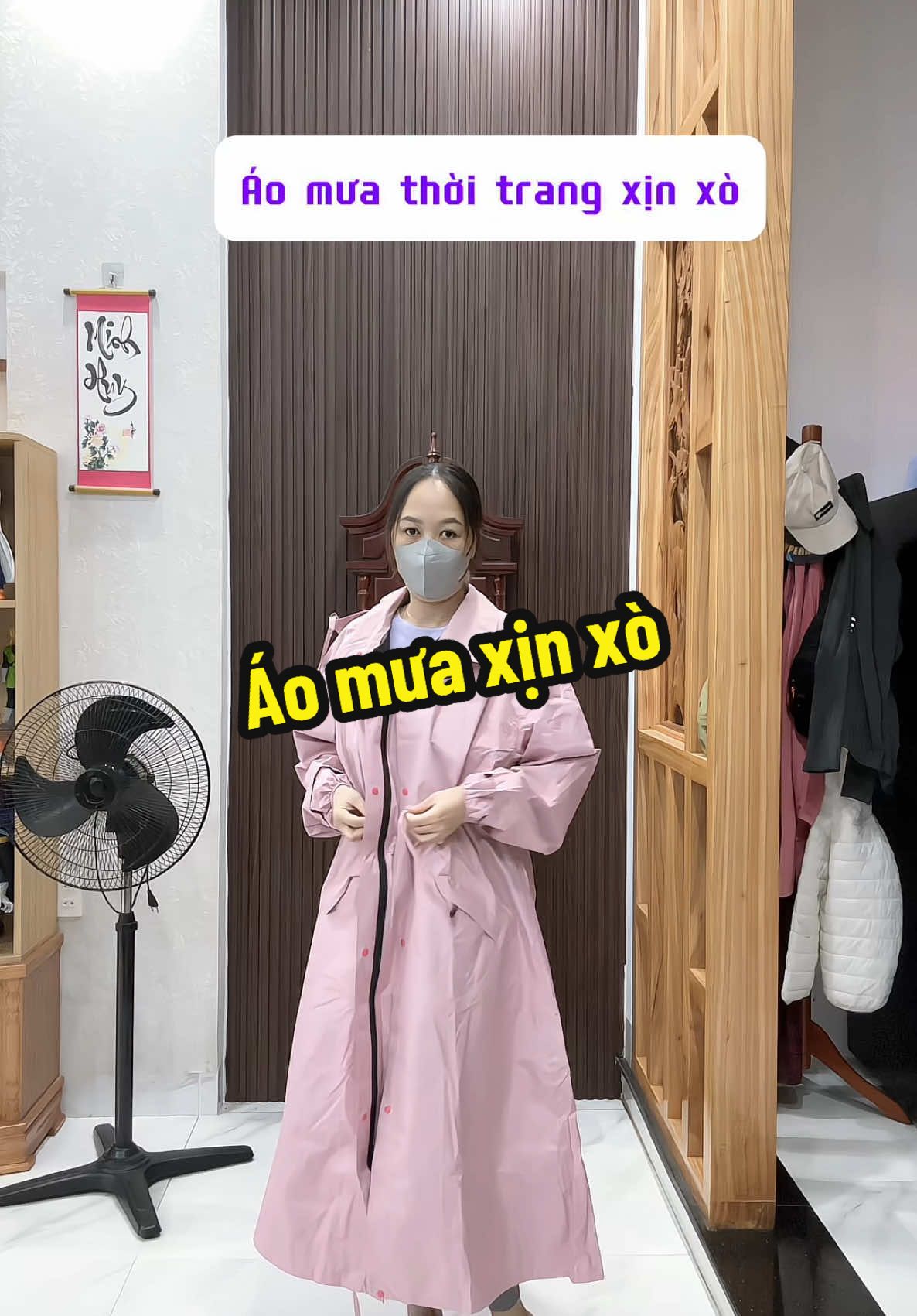 Áo mưa xinh quá #TikTokFashion #thinhhanh #dancongso #mebimsua #danvanphong #mevaembe❤️❤️❤️ #viralvideo #mebimsuachamcon #hocsinhsinhvien #fyp #viral #aomua 