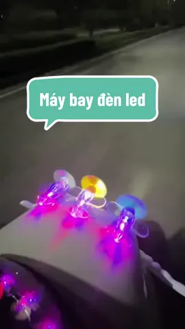 Máy bay đèn led gắn xe chạy bằng sức gió không dùng pin, không sạc #denled #maybay #maybayganxe #xh #viralvideo #thinhhanh #trending