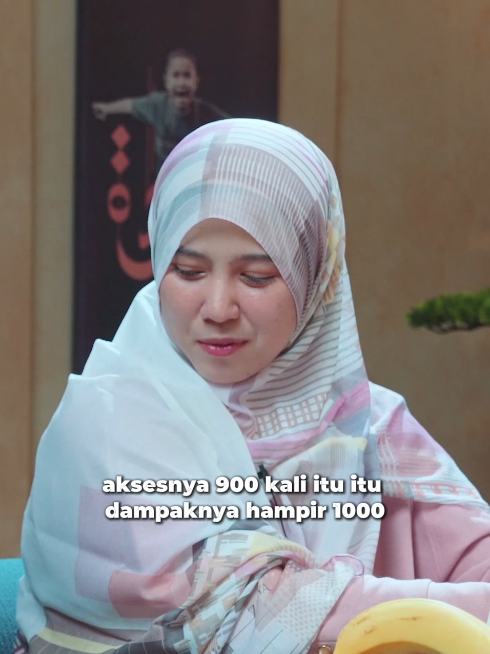 10 tahun berjuang melawan sakitnya hingga cuci darah 967 kali, lantas apa yang membuat Mas Yassir ini bisa bertahan? Simak cerita selengkapnya di #ceritaufk hanya di Youtube Cinta Quran TV  #cintaqurantv #podcastclips  #fatihkarim #ummusajjad #keluarga #cerita #teaser 