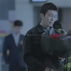 Hy sinh tất cả vì một người để rồi nhận lại sự phản bội nó đau lắm #wmmusic #nanadays #nhachaymoingay #nhactamtrang #nhacnaychillphet #khoc 