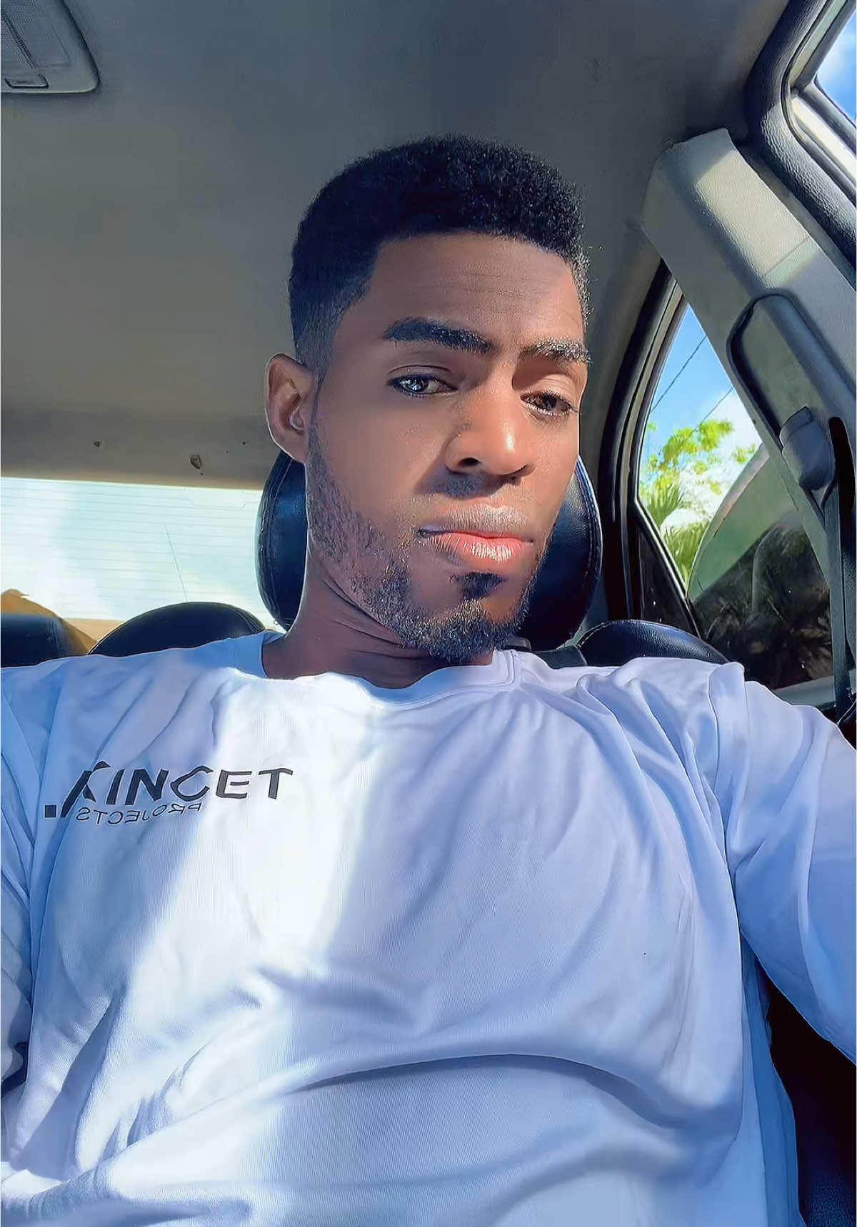 Un dia mas para seguir trabajandi en lo que nos gusnta #viajes #arte 