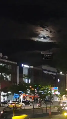 #CapCut  Lagu sedih anak rantau ,ketika sebentar lagi Natal..😭😭  #lagunatal  #cristmas  #timurstory  #rakattimur 