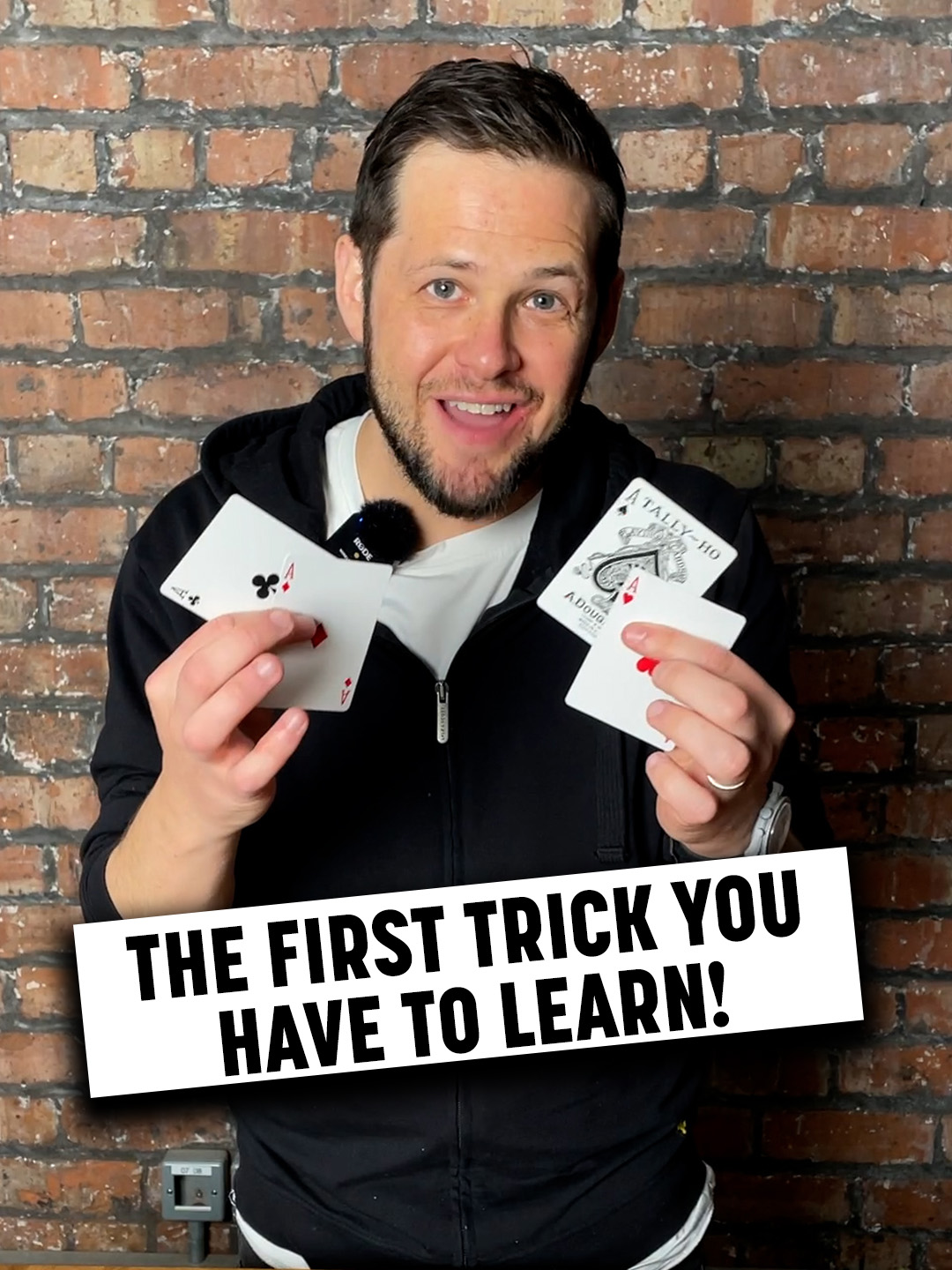 This trick only needs 4 cards! 😎#mindblown #Marlow #learnfromme #beginner