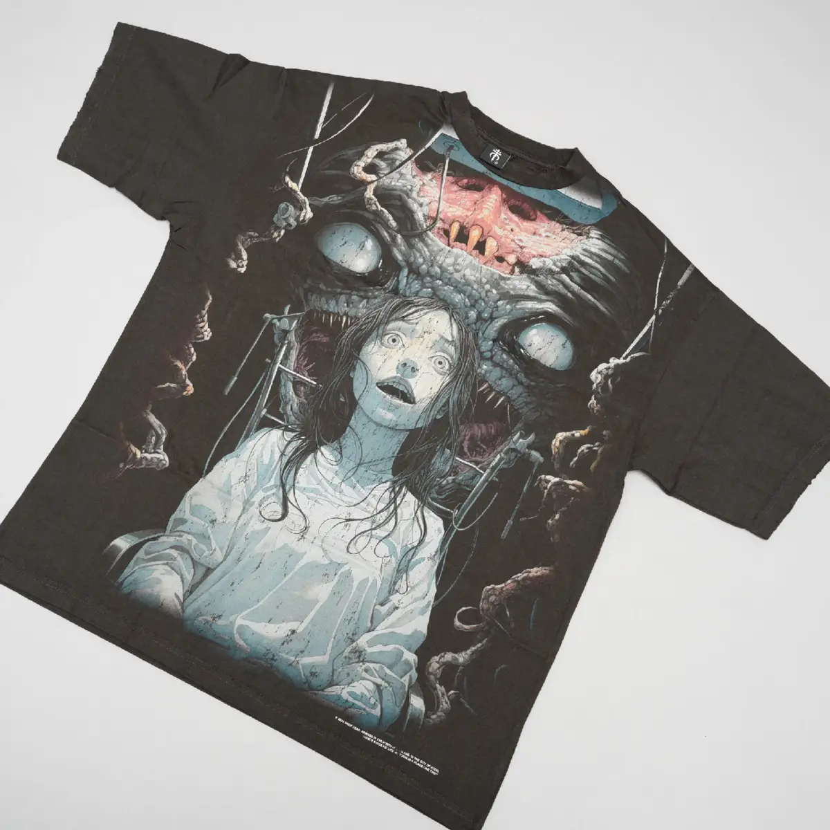 SQUEAKY CLEAN  Tag: DROPDEAD Available size: M Chest×Legth M: 59-61×69-71 100% Brand import from UK. Info.more klik link in bio atreliese.merch #dropdead #merchband #tshirt #fyp #bringmethehorizon #horizonsupplyco 