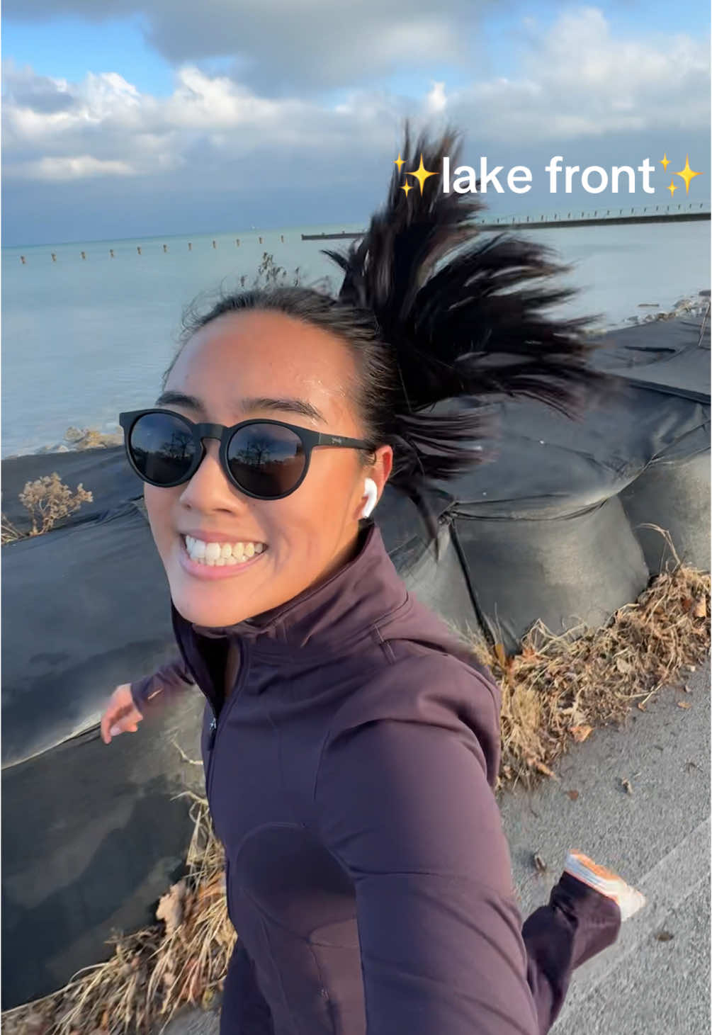 Run wtih me! #fableticspartner @Fabletics  #chicago #fabletics #runtok #runningcommunity #sf #training #wintertraining #miles 