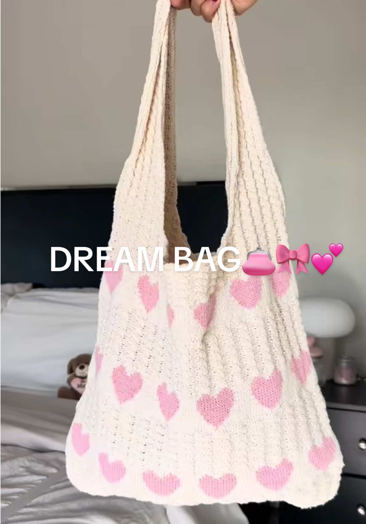 Not a want but a NEED👛🎀🩷 #pink #christmas #need #aesthetic #wishlist #gifts #girls 