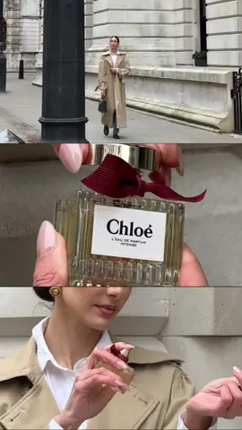ad A day in the city with @Chloe 🤍✨ adding a little spritz of Chloé L’Eau De Parfum Intense as I go to make the holiday season even more magical ✨ #WeAreChloé #ChloeParfums #fragrance @John Lewis #chloe #fragrance #makeup #fashion #aesthetic #StreetStyle