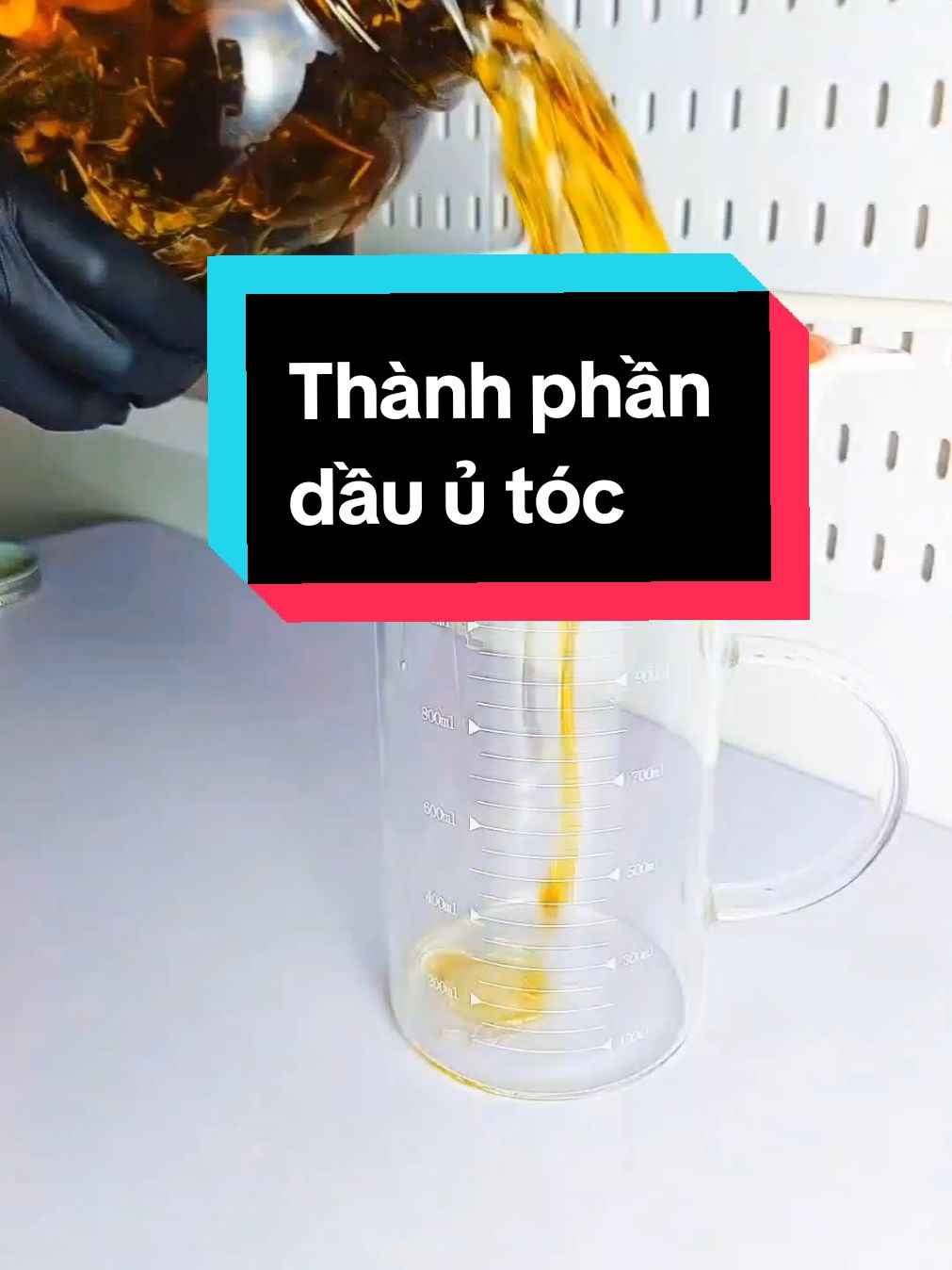 Replying to @bbquanhquanh  #khoinghiep #hairgrowth #hairtok #hairloss #hairfall #handmade #dauutoc #oilutoc #chamtoc #rungtoc #moctoc #hairoiling #loombeauty #loomhair #ConSantanderConecto 