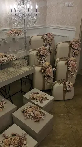 #فخامه #خطوبه #عرض_ذهب #اناقه #عطر #تجهيزات_العروس #عروس #دبش #عطور #صناديق_دبش #زواج #عروسه #فخامه 