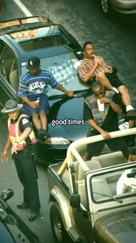 Good times 📸 #oldbutgold #Lifestyle #style #90sstyle #90skids #vintage #aesthetic #nostalgia #retro #oldtimes 