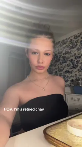 I had the “cliche chav coat” aswell but i cant find a vid of it 🥲#fyp #chav #fyp #sophxx5111 #creatorsearchinsights #ukchav #fyp #relatable 