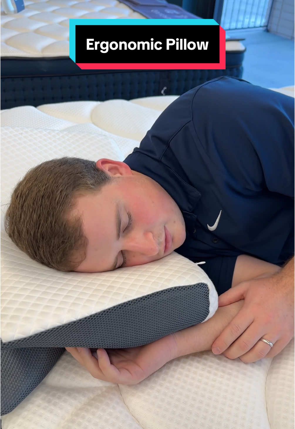 Memory Foam Ergonomic Pillow ☀️ #ergonomicpillow #gift #neckpillow #sale 