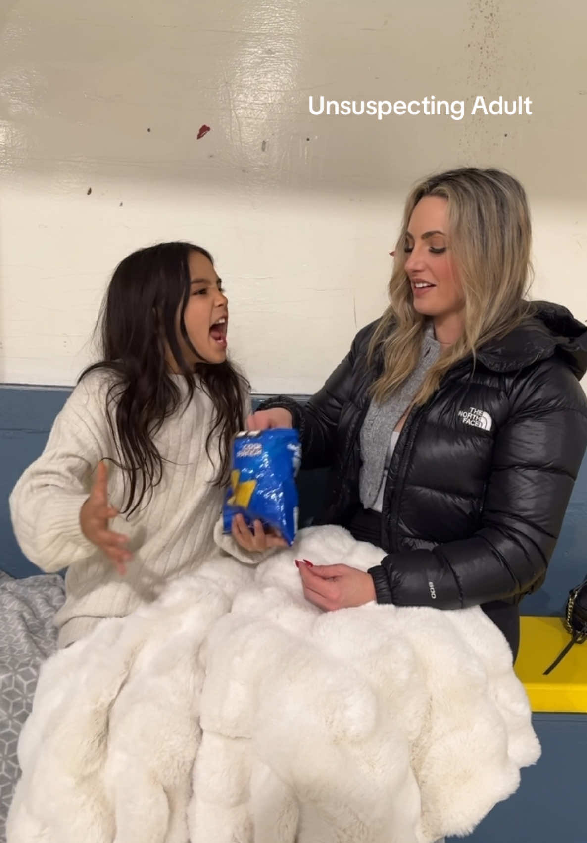 Dont mess with their chips 😂  #motherdaughter #stoptakingmychips #okay #giggles 