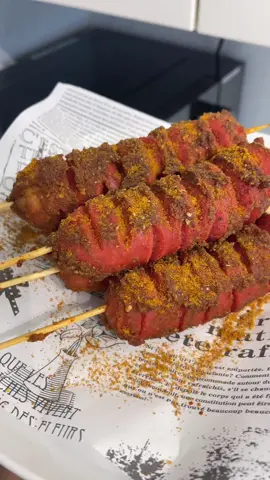 If you visit Ghana and you don’t try some kebab || sausage then you didn’t go. Detty December in uk.  It is possible 😂  #latifahcooks #ghanastreetfood 
