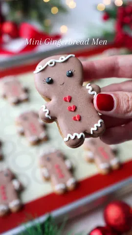 Day 6 of our 12 Days of Christmas Cookies Series: Mini Gingerbread Men 🤎 They’re thick, soft, perfectly spiced, and decorated with royal icing (which dries hard so they can easily be stacked!) 😋 The recipe is linked in my bio or you can google chelsweets gingerbread men #mini #gingerbreadmen 