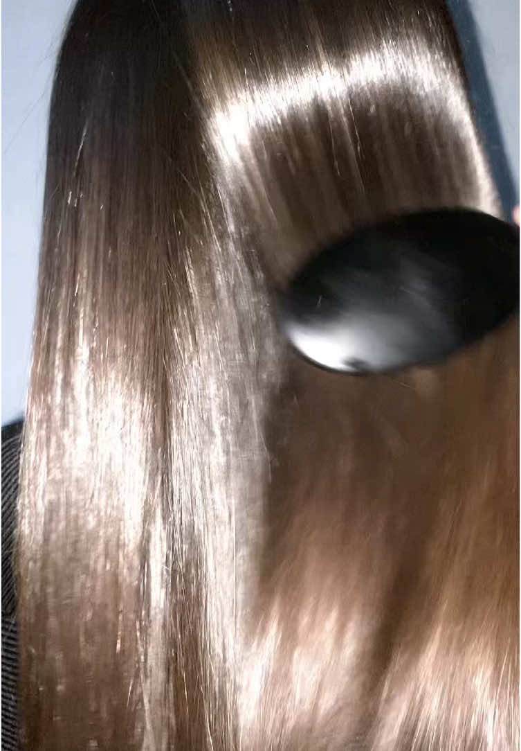 my hair after a protein treatment ✨ #protein #shinyhair #straighthair #aesthetic #healthyhair 