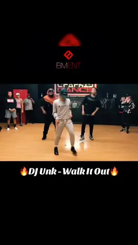 This Choreo is on Point 🔥🔥🔥 #hiphop#dirtysouth#classic#clubbanger#throwback#nostalgia#choreography#hiphopvideos#dance#hiphopdance#fy#fyp 